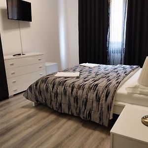 Habitación con 2 Camas Individuales